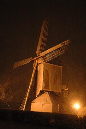 De molen in de sneeuw